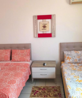 Suíte confortável para 3 pessoas, Wi-Fi, TV, Frigobar